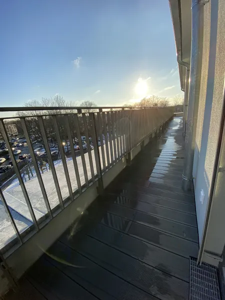 2-Zimmer-Wohnung mit Dachterrasse, Fußbodenheizung & modernem Bad in Spreenähe — photo 1